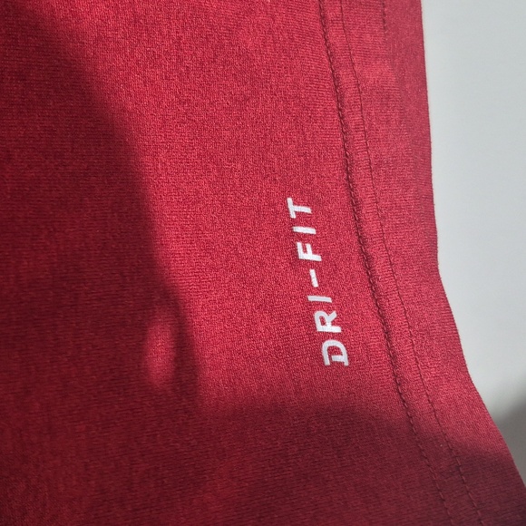 Nike Dri-Fit Arkansas Razorbacks T-shirt - Picture 5 of 6